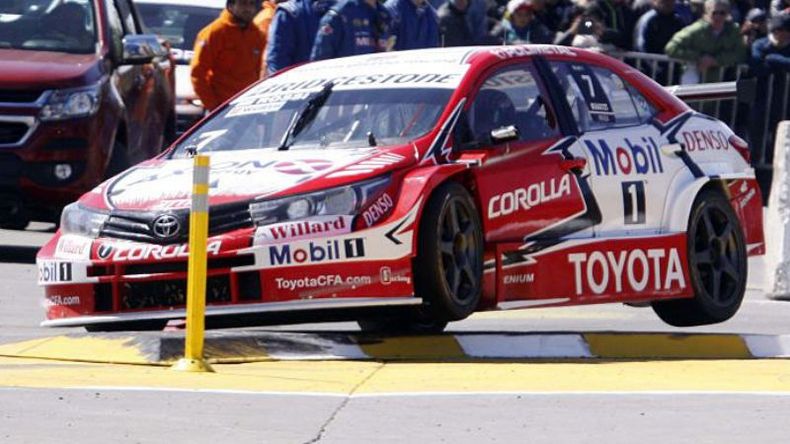 CUENTAS. Rossi quedó a 70,5 puntos de Canapino con 130 unidades en juego..