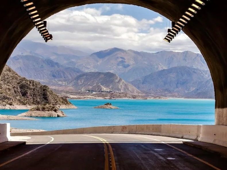 Mendoza entre los 10 mejores destinos turísticos del mundo en 2026. (adnpais.com).