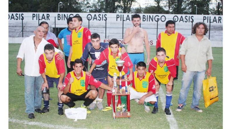 PODIO. El Bosque se quedó con el 2º puesto del certamen..