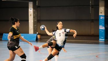 ATAQUE. La Primera femenina de Muni Pilar debuta este sábado en Ituzaingó. ATAQUE. La Primera femenina de Muni Pilar debuta este sábado en Ituzaingó.