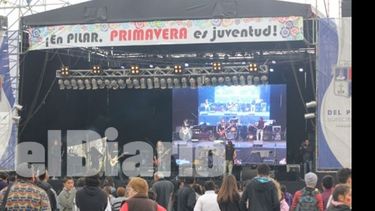 La lluvia paró el festejo de la primavera