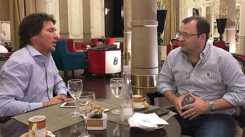 CAFÉ. Ranieli se reunió en La Plata con Daletto para traer a Pilar noticias alentadoras..
