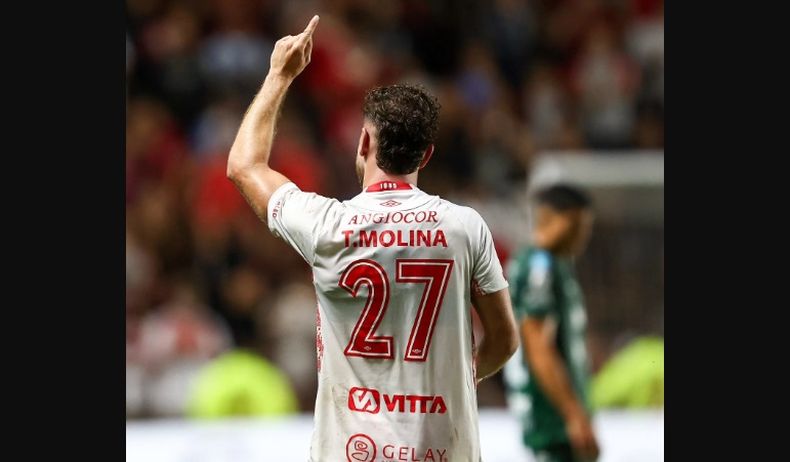Tomás Molina y su primer grito del 2026. Lleva 18 goles en Argnentinos Juniors.