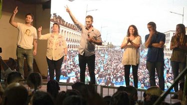 ESCENARIO. Roldán, Portos, Achával, Wanger, Laurent y Beláustegui..