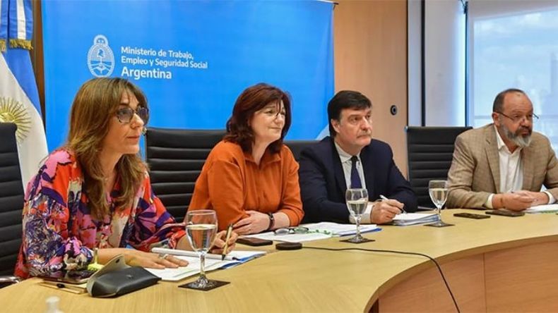 SALARIO. El encuentro se realizó con la supervisión del Ministerio de Trabajo..