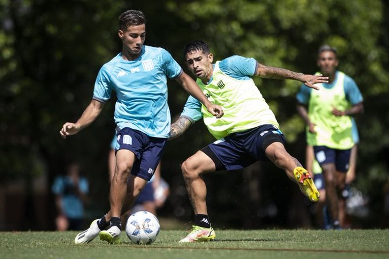 FÚTBOL. Racing se refuerza durante su pretemporada en Pilar.