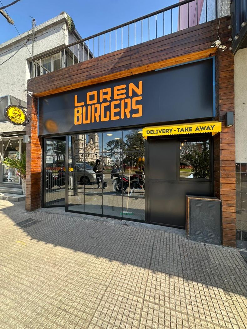 Loren Burgers abre hoy en un local de la calle San Martín al 665.