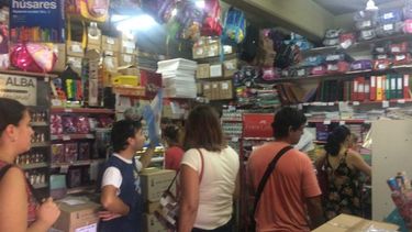 Mochilas de hasta $1.500 y una canasta pesada