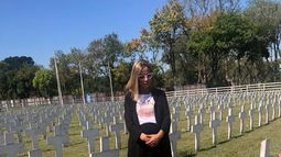 CRUCES. Cáceres visitó el Cenotafio, en el Km. 5 de la Ruta 28. .