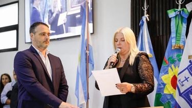 Sí, Juro. Santiago Laurent asumió su banca en el Concejo Deliberante. Pero volverá al ejecutivo.