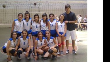 El Sub 14 derrotó 25-15 y 25-16 a Los Indios..