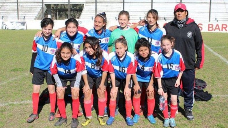 MEDALLAS. Las Menores del Fútbol querrán hacer un buen papel en La Feliz..