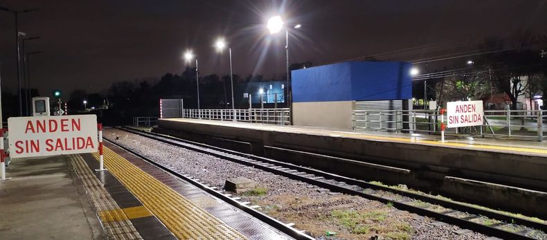Uno de los sectores aún cerrados en la estación de Manuel Alberti.