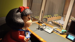 Mafalda cumplió su sueño: de intérprete en la ONU a presentar los Premios Emmy