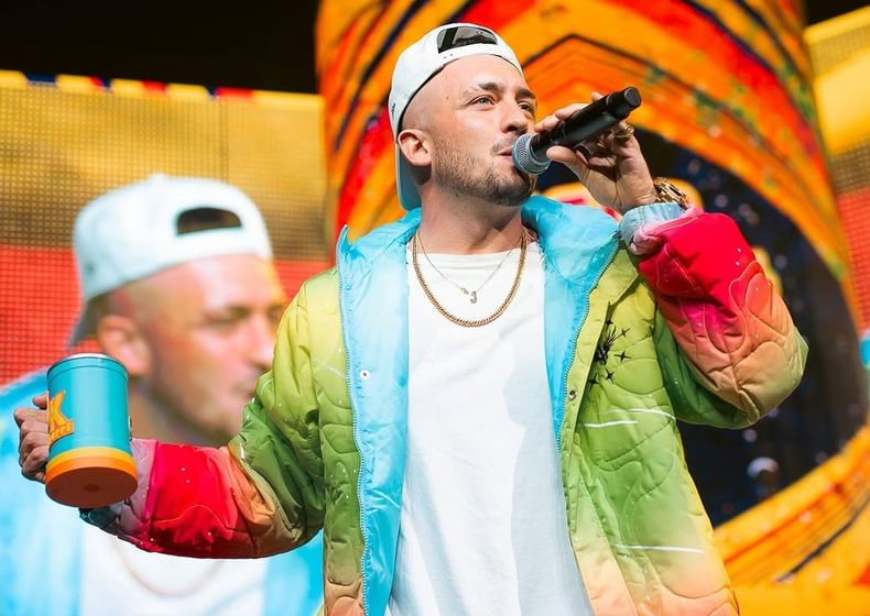Agustín Racigh llegó al escenario del Movistar Arena.