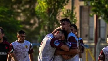 ABRAZO. Monterrey viene de golear a Villa Rosa. ABRAZO. Monterrey viene de golear a Villa Rosa.