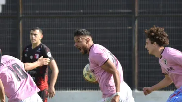 GOLEADOR. Eloy Rodríguez grita el gol del empate. Lleva 9 en la temporada.