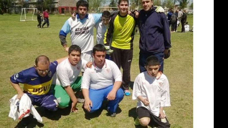 DORADOS. Los chicos del Nivel B de Pilar se consagraron en la Liga de Tigre..