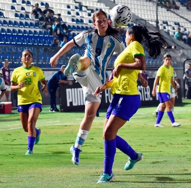 Annika Paz entró en el ST ante Brasil.