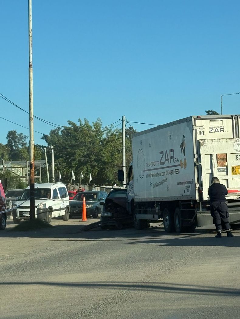 El accidente se produjo frente al ingreso al mercado de verduras de la comunidad boliviana.&nbsp;