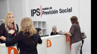 El Instituto de Previsión Social (IPS) confirmó que jubilados y pensionados podrán acceder a sus haberes a partir del jueves 30, según la terminación de su DNI.