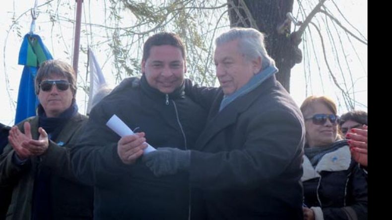 Familiares de los pioneros recibieron un justo reconocimiento..