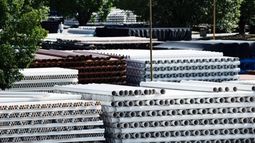 STOCK. Tigre fabrica tubos y conexiones de PVC para agua potable..
