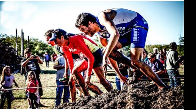 (www.demolitionrace.com). Cena (ctro.) ganó la 1ª fecha del Demolition, en abril..