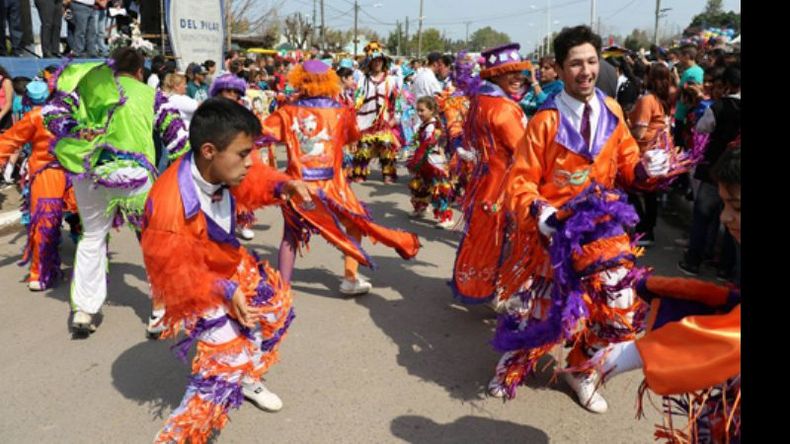 Las murgas pusieron color..