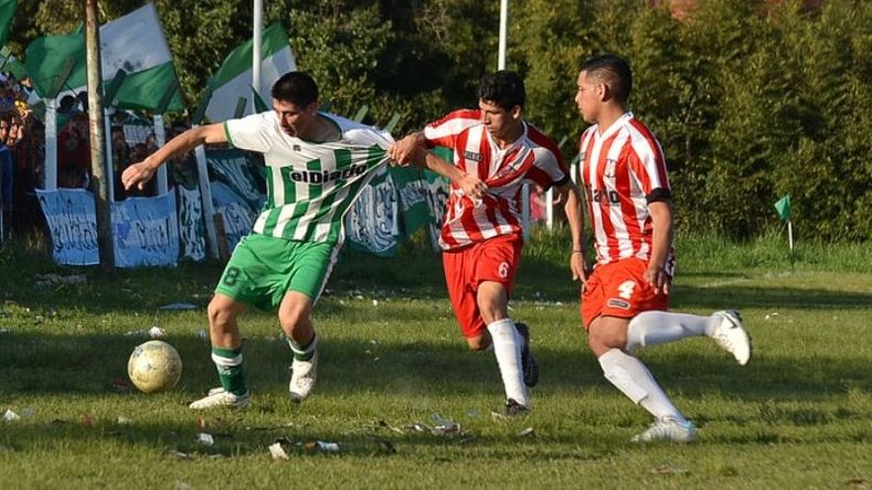 CLÁSICO. Abrojal y Atlético vuelven a verse las caras en la Villa Verde..