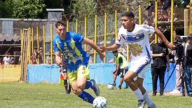 ATAQUE. Leandro De Robertis supera la marca de Octavio López Rinaldi.