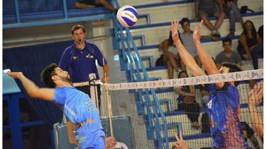 (@untrefvoley). REMATE. “Me considero un jugador de ataque”, afirmó Flores..