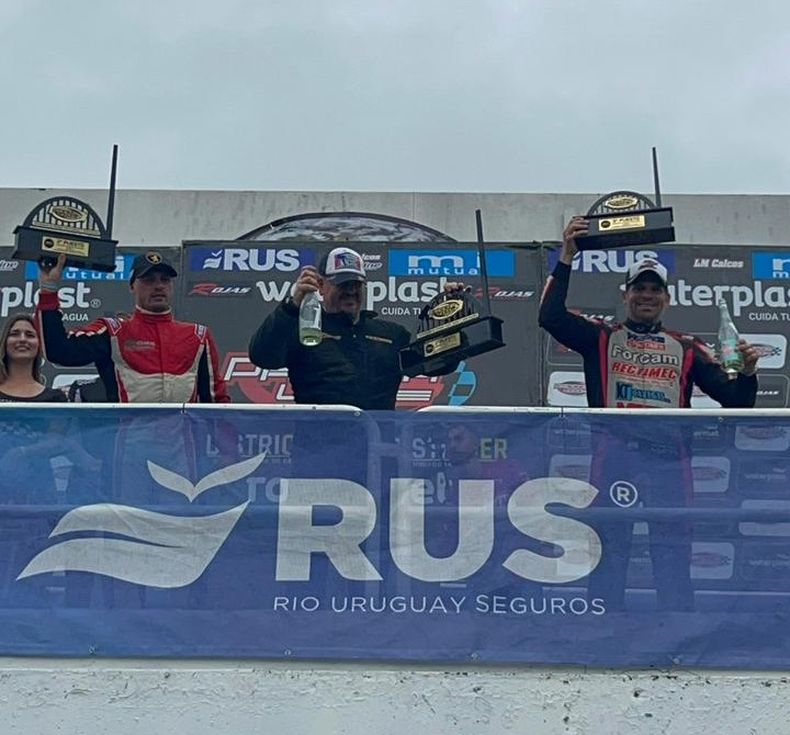 DAR PELEA. Federico Lynn (der.) terminó 3º en la última final del año, en Buenos Aires.