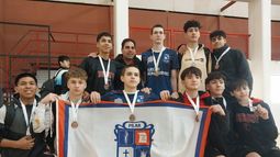 Presidente Derqui celebró la medalla de bronce en el básquet Sub 15.