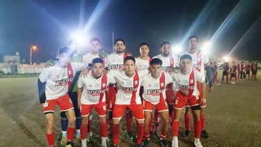 EQUIPO. Atlético juega en la Ciudad Deportiva ante La Nueva.