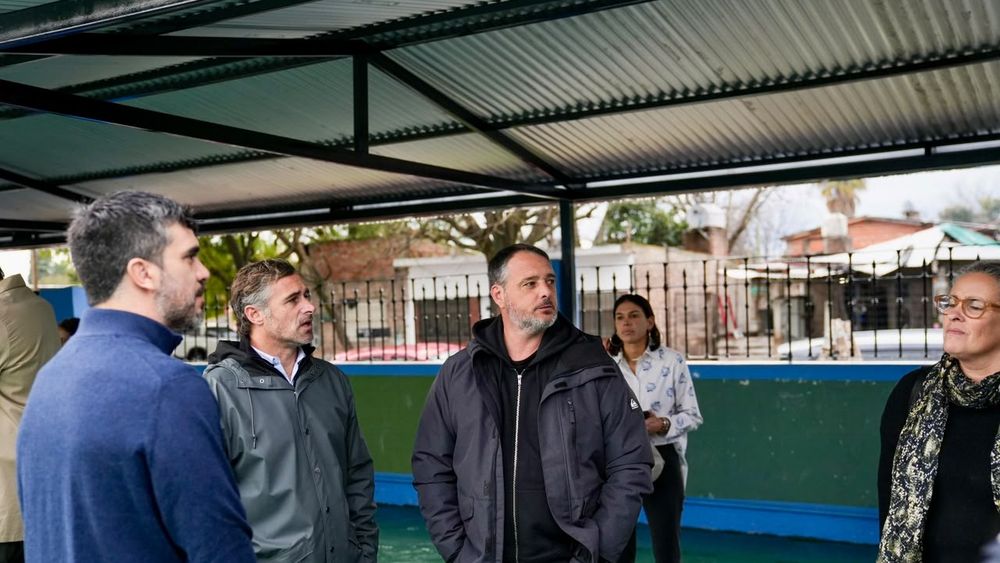 RECORRIDA. Federico Achával y Santiago Laurent, en el Jardín Nº 907.