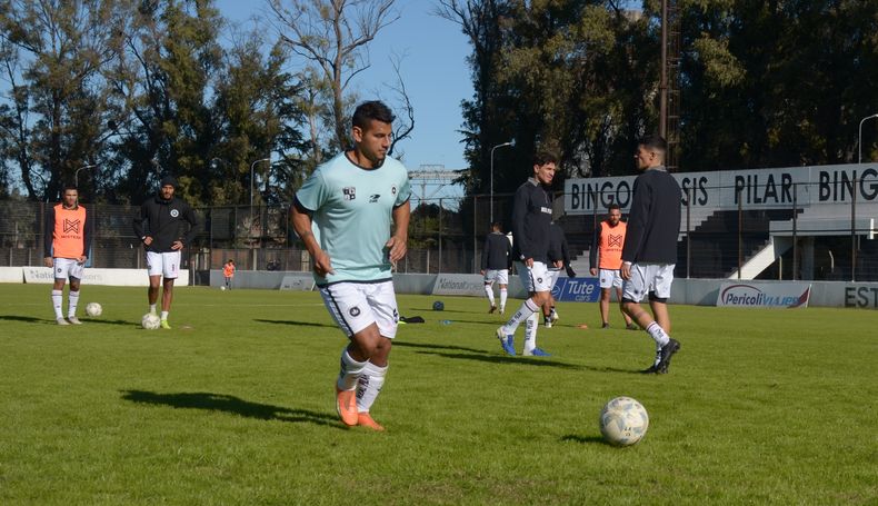 PELOTA. Mendoza fue convocado y espera quedar en el once inicial.