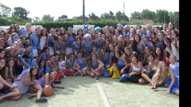 Las chicas del Sanpa vivieron su momento de gloria con el ascenso..