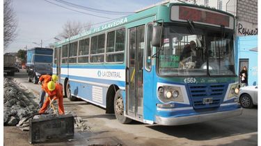 OBRA. Los trabajos incluyen refugios, pavimento y dársenas..