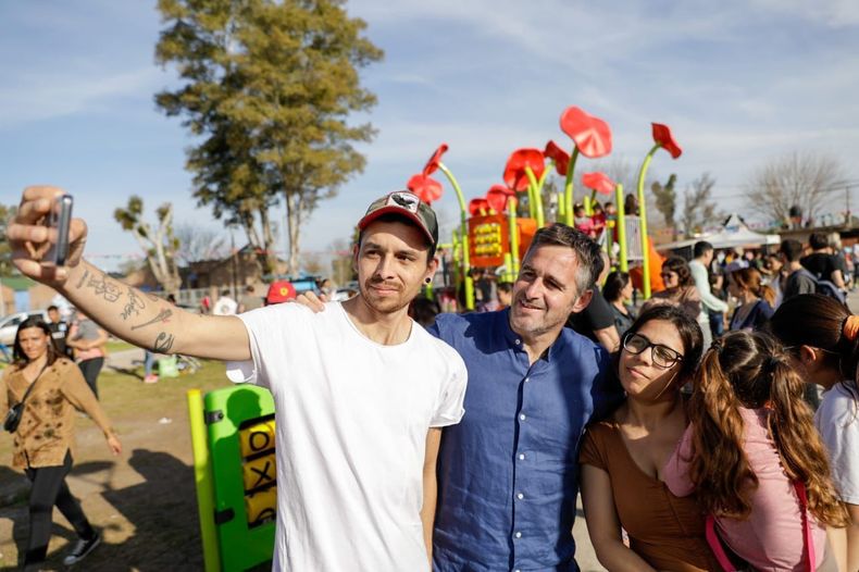 La plaza de Monterrey fue inaugurada por el intendente Federico Achával.&nbsp;