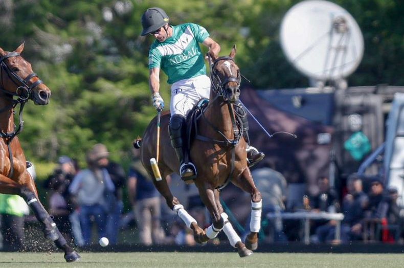 Facundo Pieres está otra vez en la máxima calificación del polo mundial.